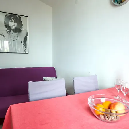 Apartman Zapata Zaglav